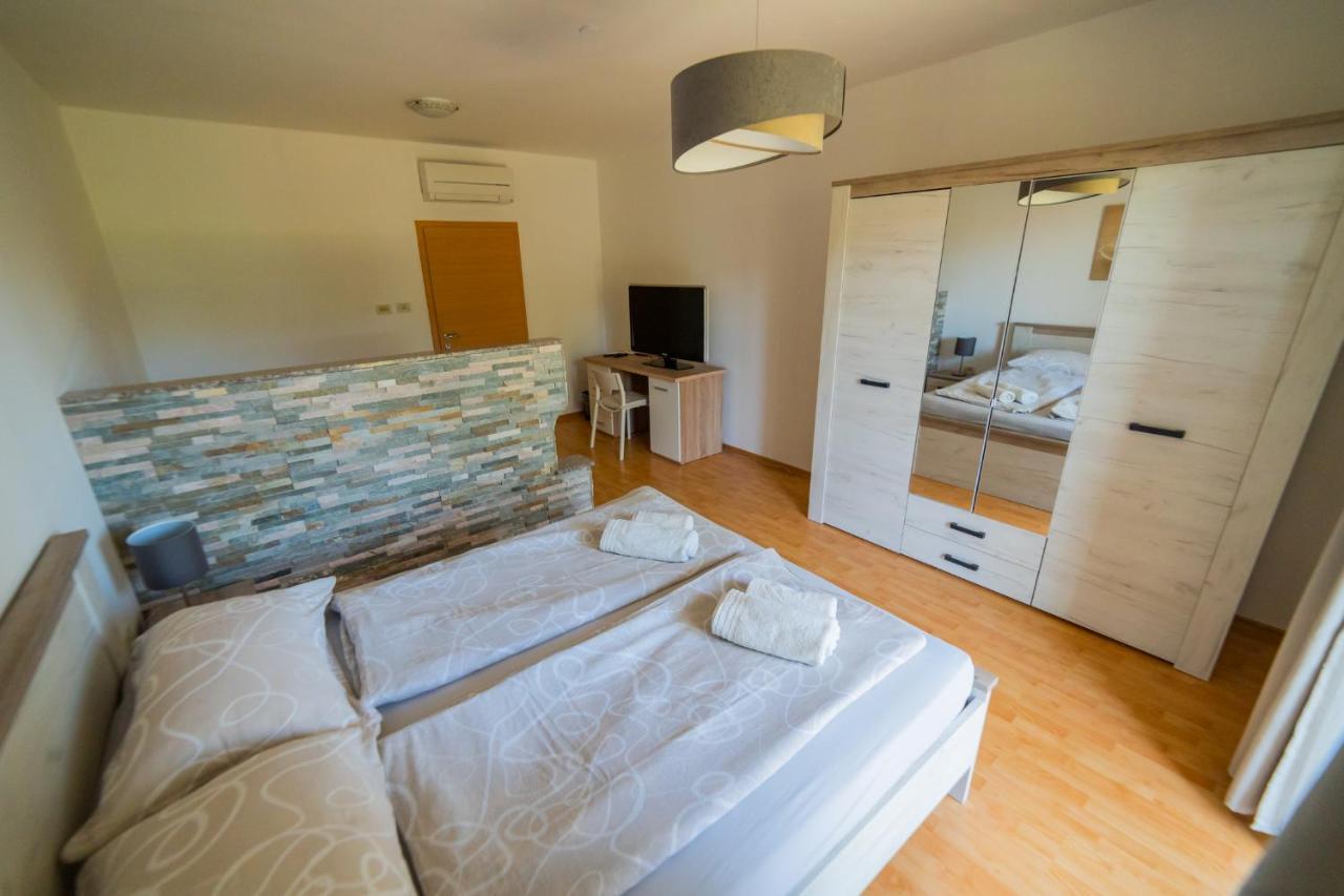 Harmony Inn Apartments Порторож Экстерьер фото