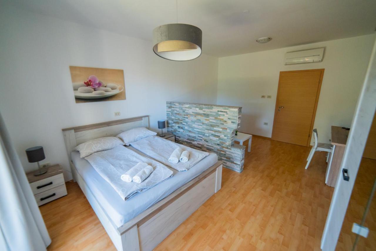 Harmony Inn Apartments Порторож Экстерьер фото