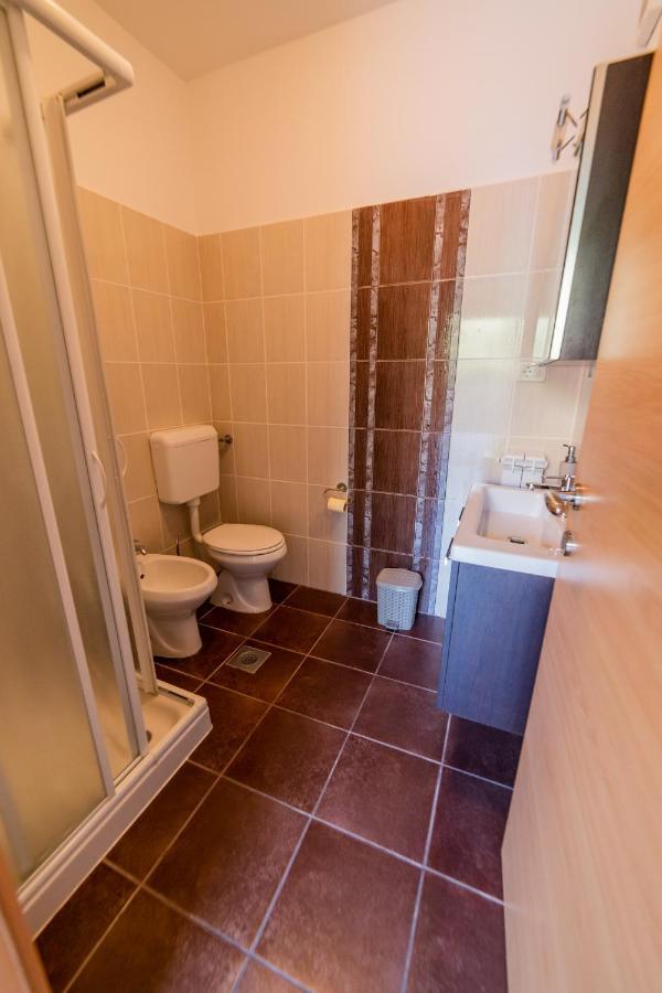 Harmony Inn Apartments Порторож Экстерьер фото
