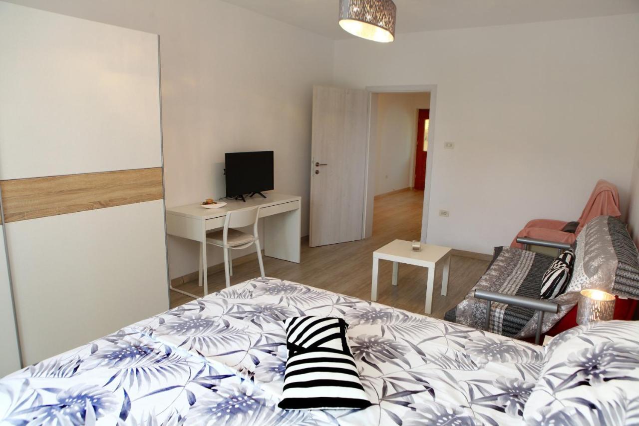 Harmony Inn Apartments Порторож Экстерьер фото