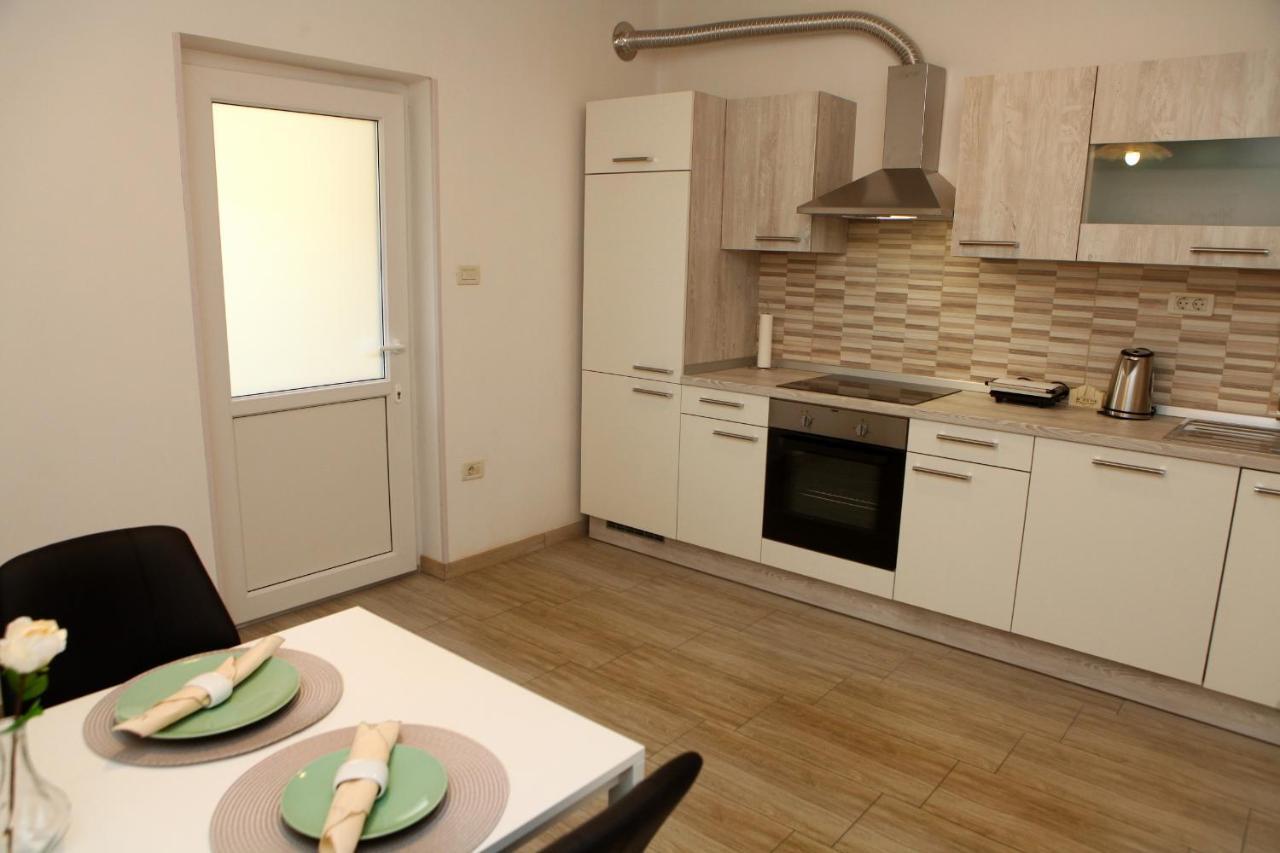 Harmony Inn Apartments Порторож Экстерьер фото