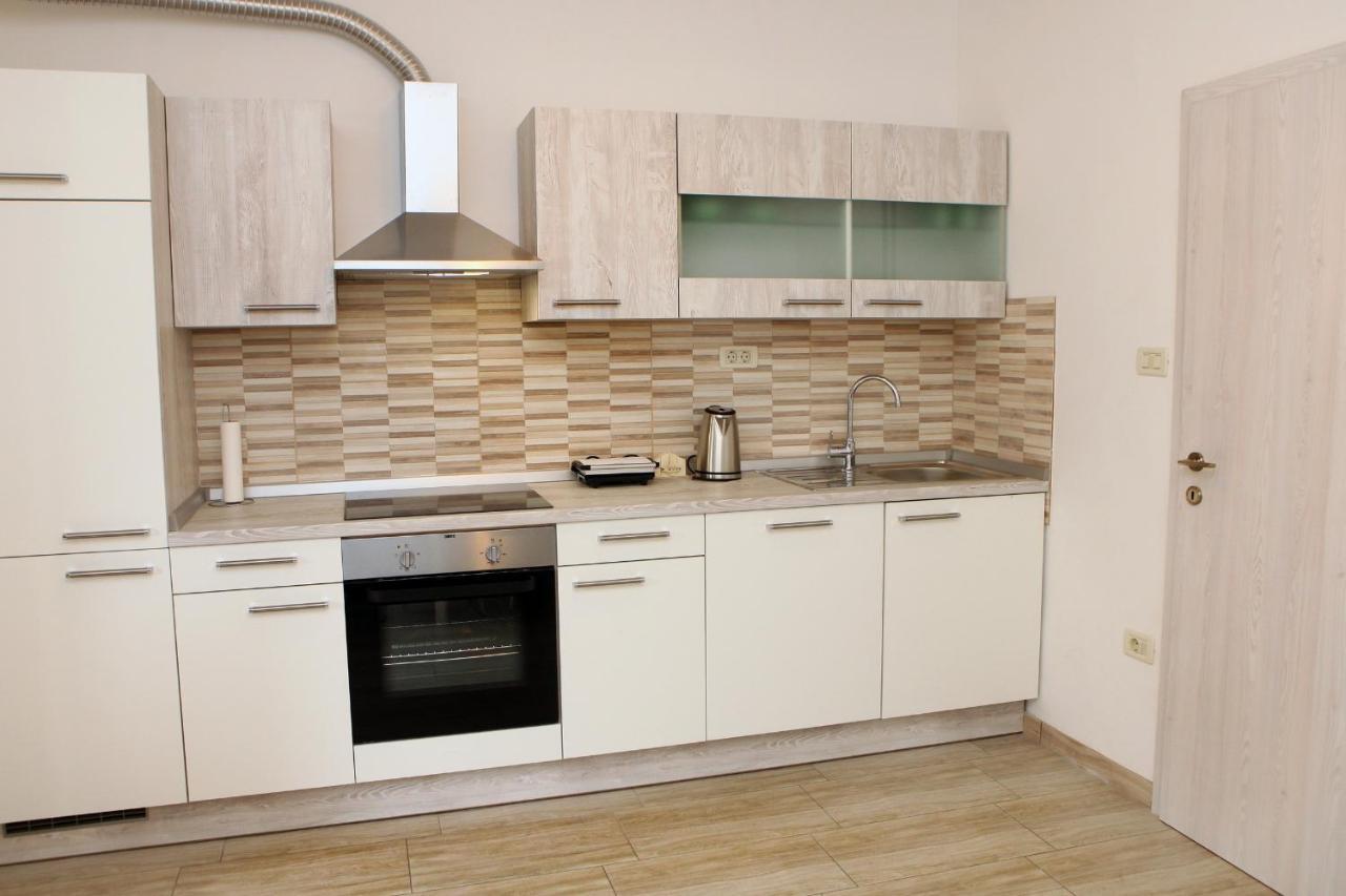Harmony Inn Apartments Порторож Экстерьер фото